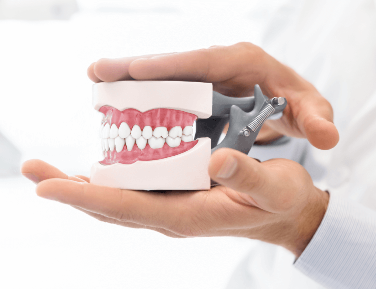 Uzmanlardan Çene Ameliyatı