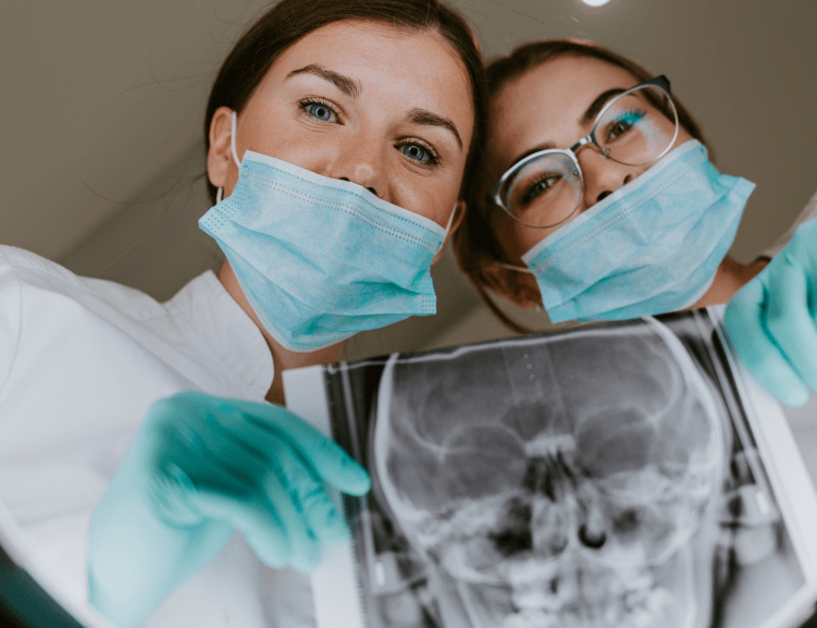 Diva Diş Kliniği'nde Çene Ameliyatı